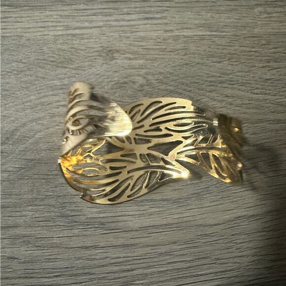 Gold Leaf Filigree Cuff Bracelet Women's Wide Metal Cutout Pattern Bangle - Picture 4 of 4
